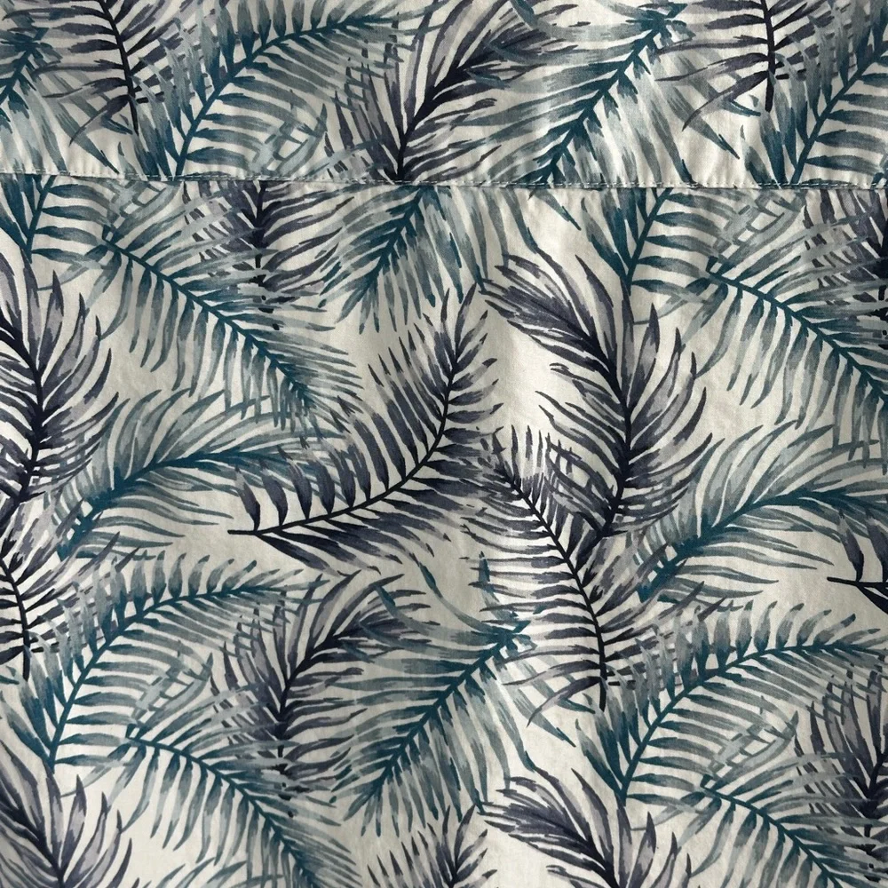 Costal Palm Leaf Print Button Up-Shirt 100% Cotton Men’s L Tropical Summer
